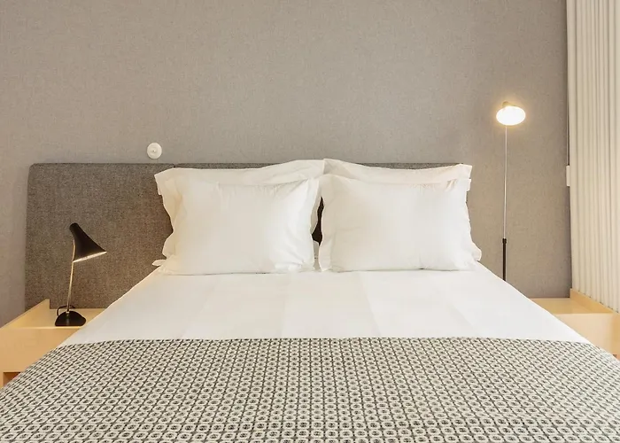 Appartamento In With Balcony Oporto