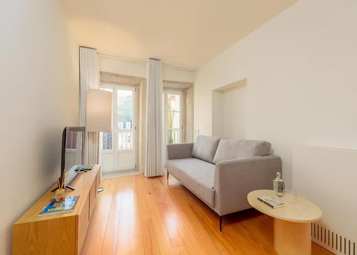 In With Balcony Πόρτο