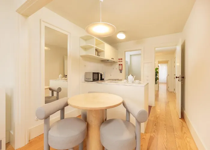 In With Balcony Πόρτο