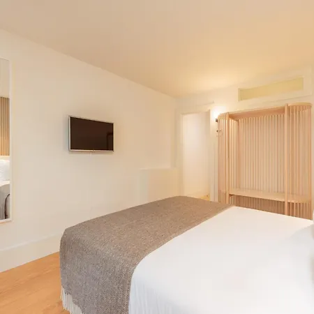 Appartement In With Balcony
