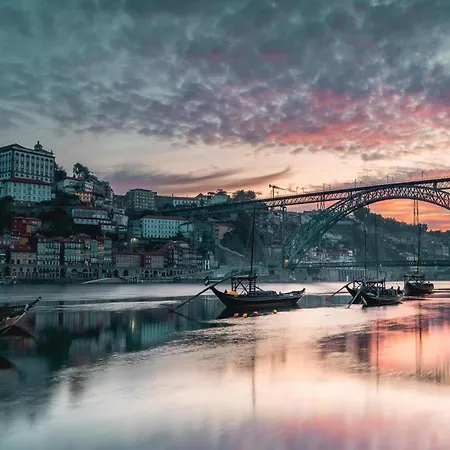 In With Balcony * Oporto