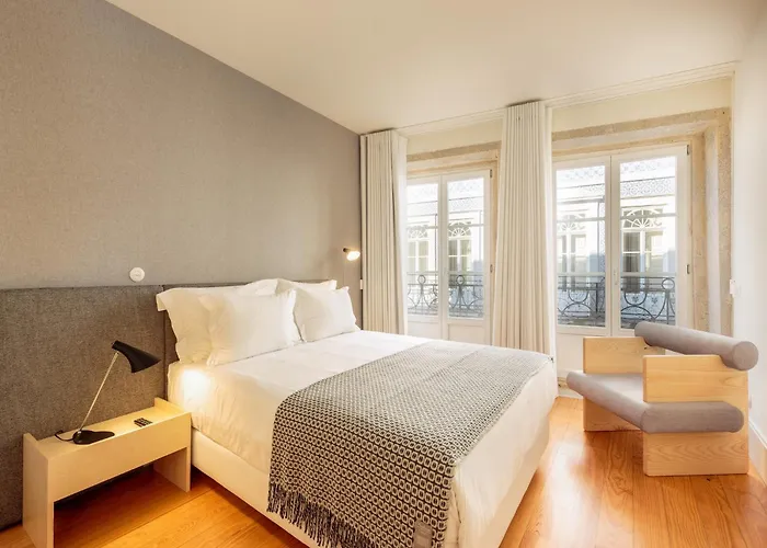 In With Balcony * Oporto