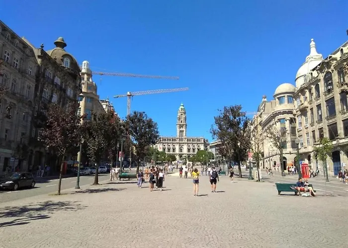 Apartment In With Balcony Porto